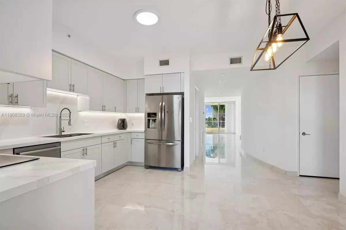 Key Biscayne, FL 33149,717 Crandon Blvd #507