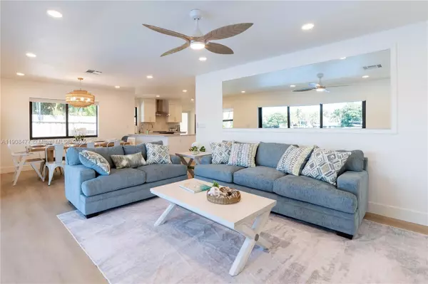 Pompano Beach, FL 33062,309 S Riverside Dr