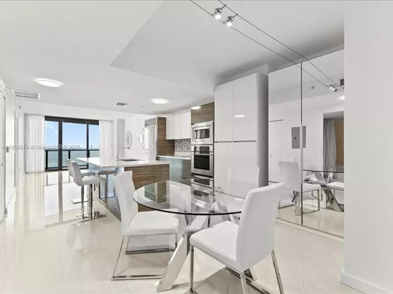 460 NE 28th St #2203, Miami, FL 33137