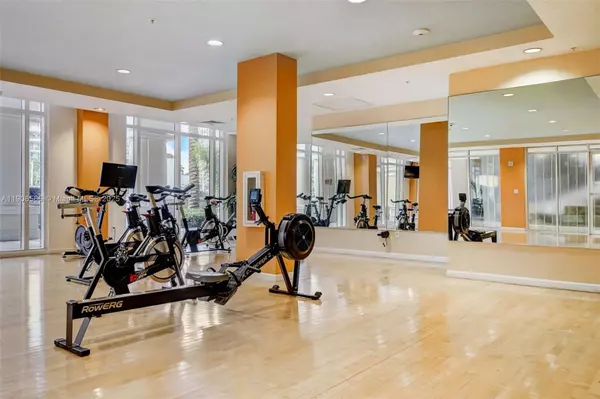 Fort Lauderdale, FL 33301,511 SE 5th Ave #806