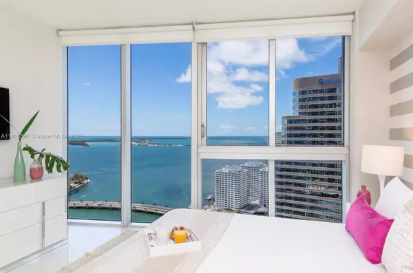 Miami, FL 33131,485 Brickell Ave #3410