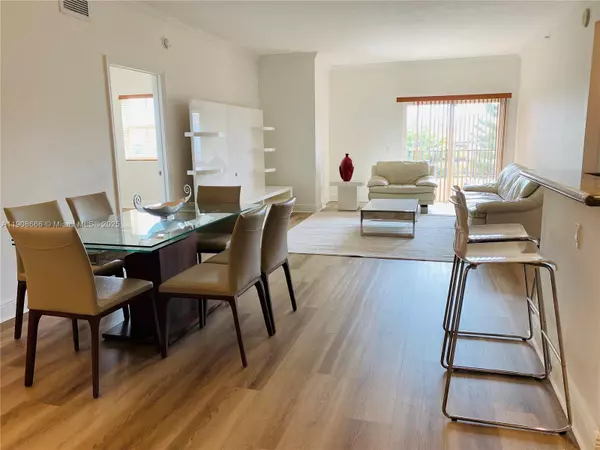 Coral Gables, FL 33134,20 Calabria Ave #401