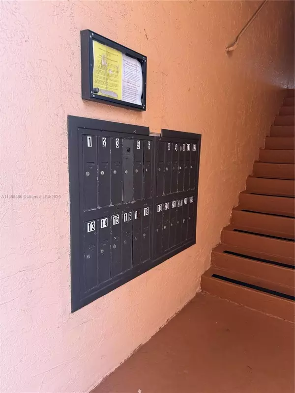 Miami Lakes, FL 33014,7230 Fairway Dr #F15