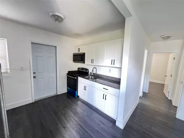 Miami, FL 33142,5306 NW 18th Ave #5306