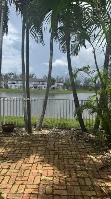 Doral, FL 33178,7844 NW 114th Path #7844