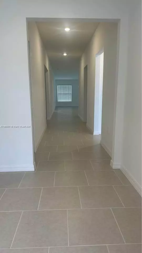 Fort Myers, FL 33917,17204 Cantu ct