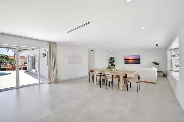 Fort Lauderdale, FL 33334,1448 NE 57th Pl