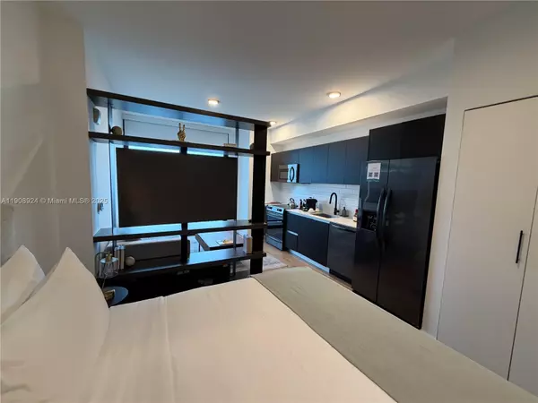 Miami, FL 33132,398 NE 5th St #4516