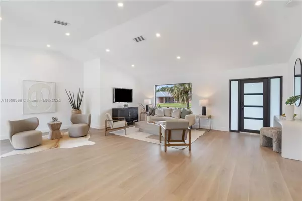 Boca Raton, FL 33487,4108 Cedar Creek Rd