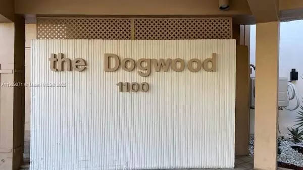 Pembroke Pines, FL 33026,1100 Saint Charles Pl #PH15