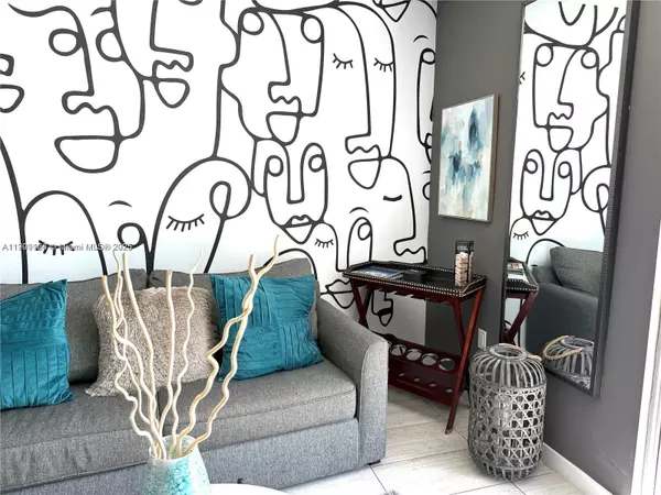 Miami, FL 33137,3900 Biscayne Blvd #N-723