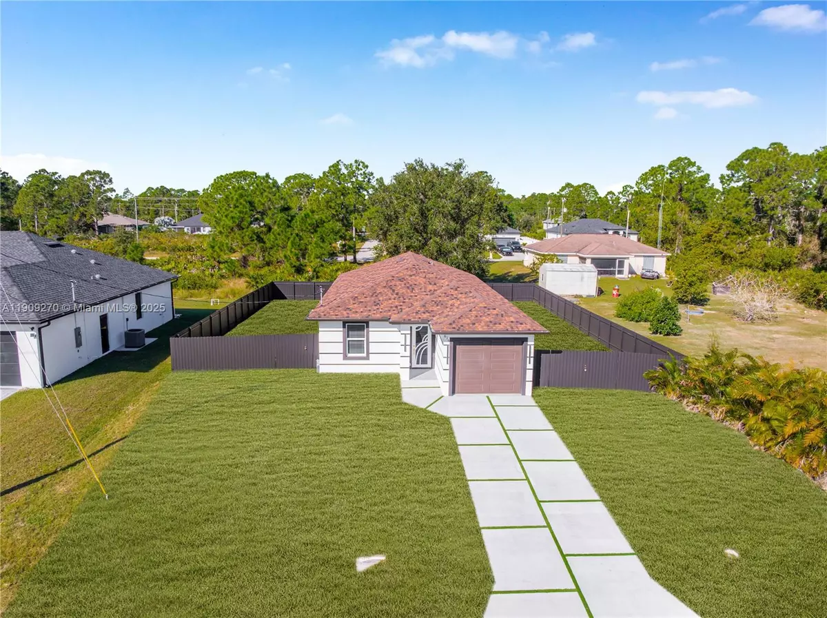 Lehigh Acres, FL 33974,616 S PARKER AVE