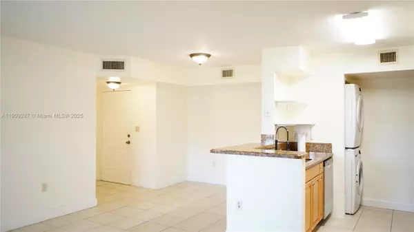 Miami, FL 33193,15231 SW 80th St #101