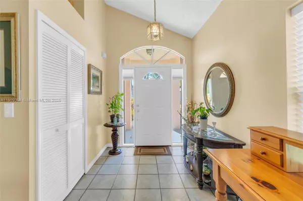 Pembroke Pines, FL 33029,18865 NW 1st St