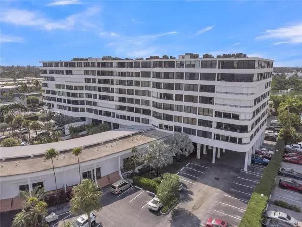 South Palm Beach, FL 33480,3589 S Ocean Blvd #914