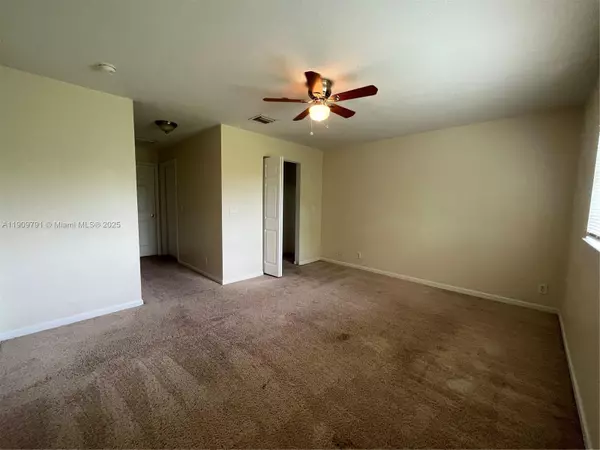 Lauderhill, FL 33311,3416 NW 14th Ct #3416