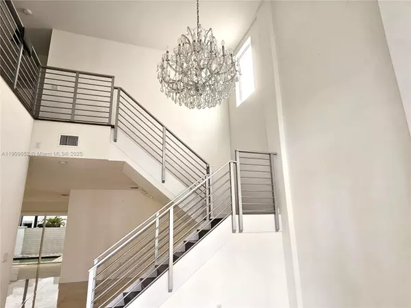 Doral, FL 33178,9870 NW 75th Ter