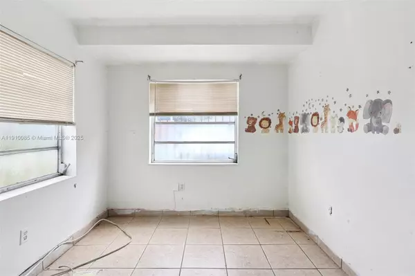 Hialeah, FL 33013,4166 E 10th Ct