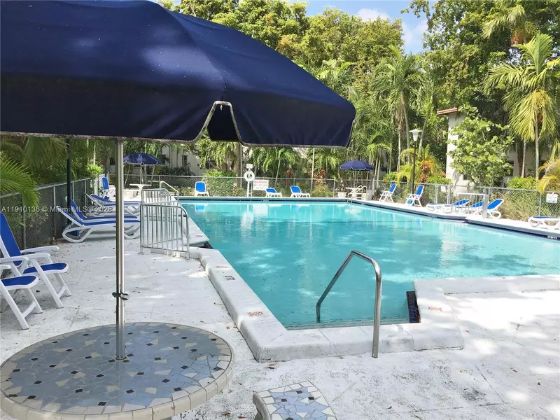 5545 SW 80th St #77A, Miami, FL 33143