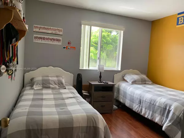 Miami, FL 33193,16204 SW 60th Ter