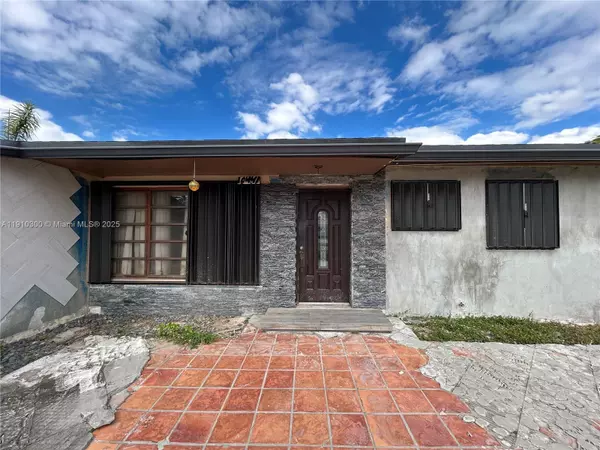 Miami, FL 33165,10441 SW 48th St