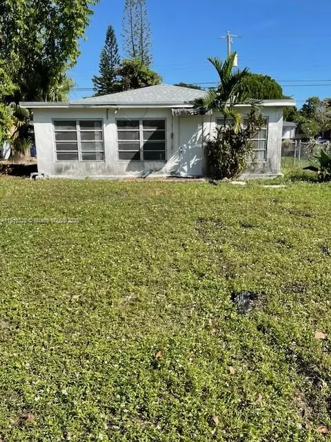 Miami, FL 33135,300 SW 31st Ct