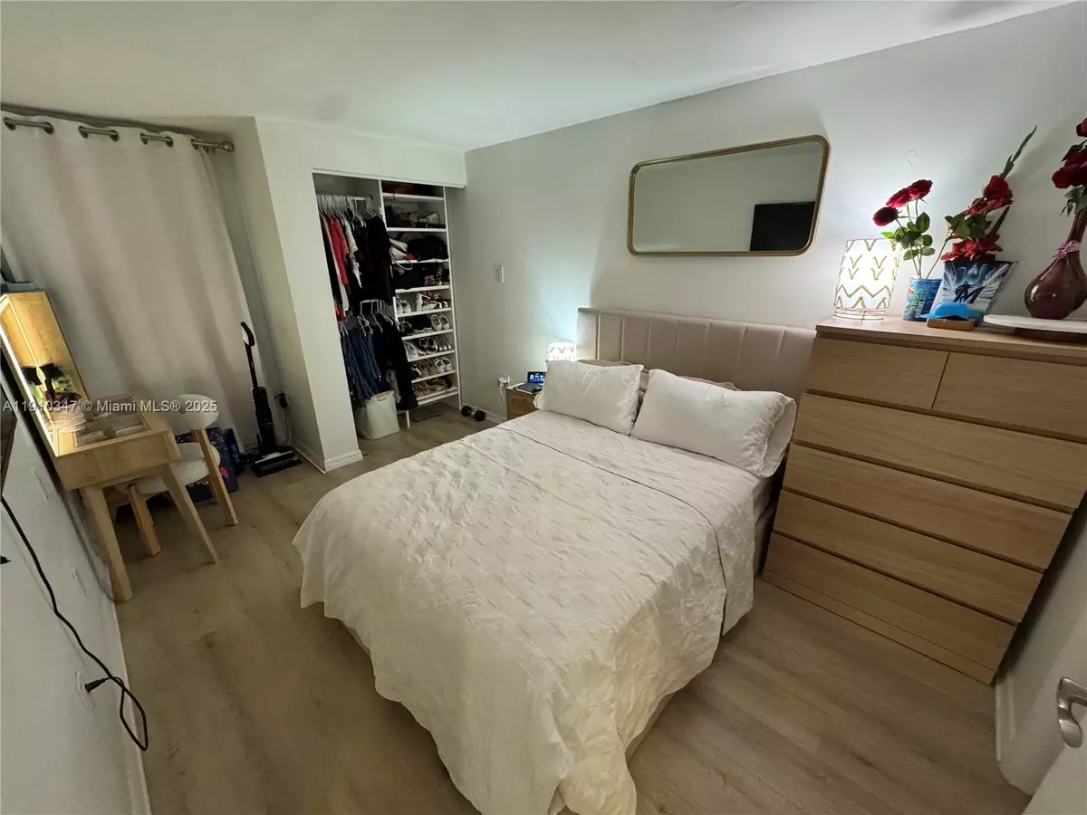 Miami, FL 33183,13926 SW 65th Ter #3