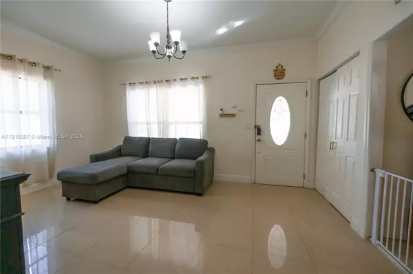 North Miami, FL 33167,1240 NW 124th St