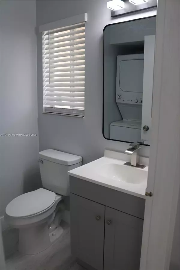 Miami, FL 33177,17406 SW 139th Ct