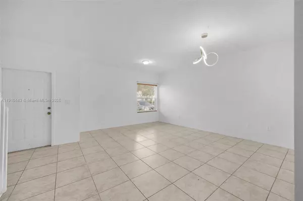 Miramar, FL 33027,14046 SW 49th St #16