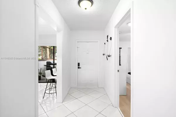 Tamarac, FL 33321,6417 W Pinehurst Cir W #E23