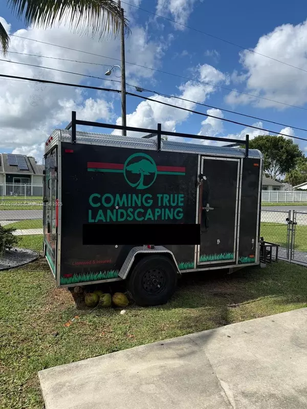 Florida City, FL 33034,305 SW 9th Ave