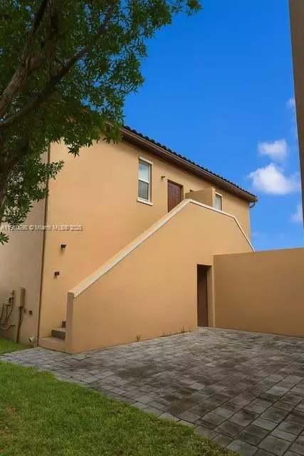 Miami, FL 33196,17021 SW 96th St