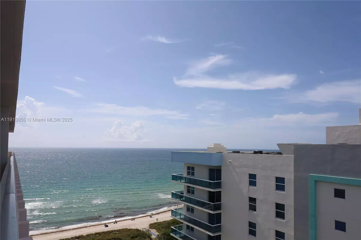Surfside, FL 33154,9225 Collins Ave #Penthouse C