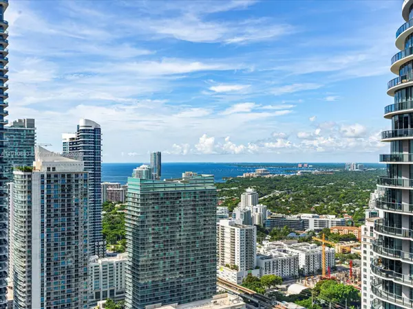 801 S Miami Ave #4402, Miami, FL 33130