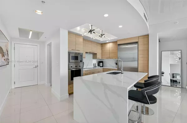 Pompano Beach, FL 33062,1 N Ocean Blvd #1513