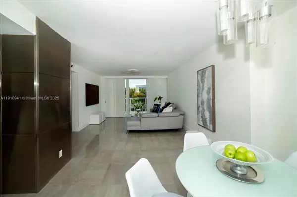 Sunny Isles Beach, FL 33160,100 Bayview Dr #325