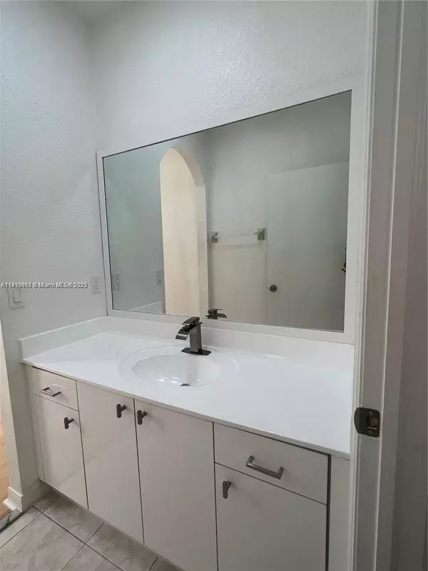 Miami, FL 33196,9422 SW 162nd Path #0