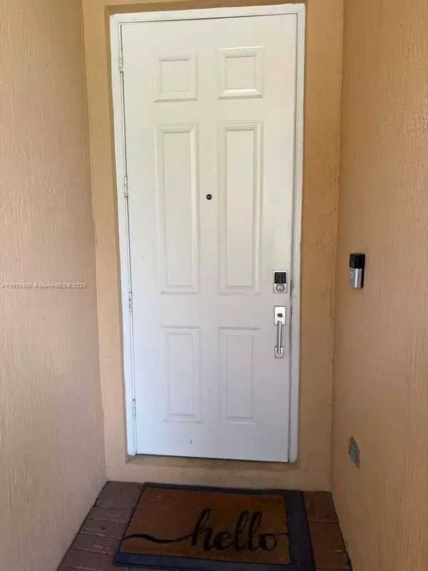 Doral, FL 33178,8666 NW 114th Ct #8666