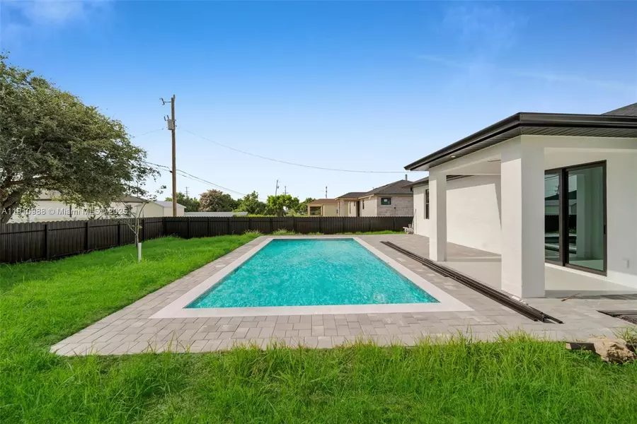 2310 NE 24th Ave, Cape Coral, FL 33909