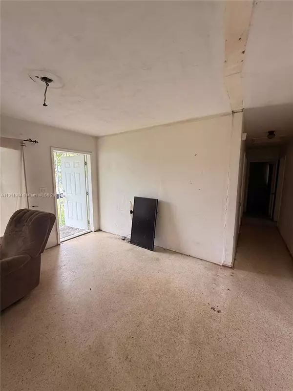 North Miami, FL 33168,1110 NW 129th St