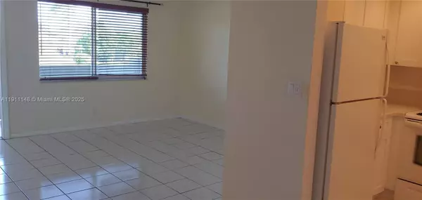 Fort Lauderdale, FL 33334,1400 NE 54th St #206