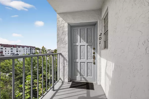 Hialeah, FL 33014,7105 W 13th Ave #201