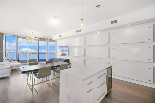 Miami, FL 33137,2020 N Bayshore Dr #2001