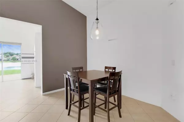 Homestead, FL 33033,2218 SE 1st St