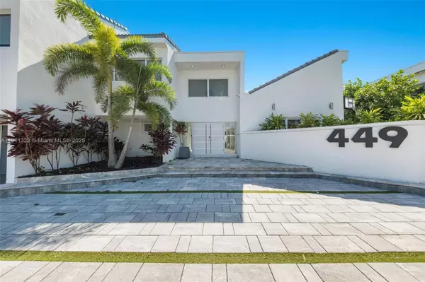 Hallandale Beach, FL 33009,449 Holiday Dr