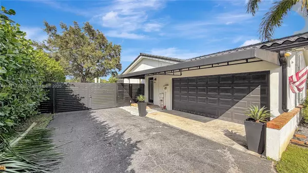 Palmetto Bay, FL 33158,Address not disclosed