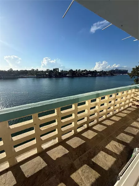 6484 Indian Creek Dr #226, Miami Beach, FL 33141