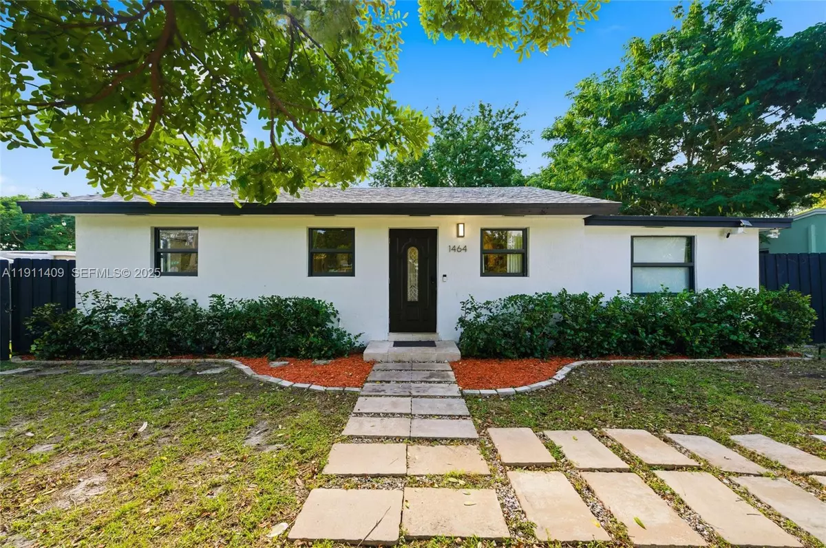 Pompano Beach, FL 33064,1464 NE 28th St