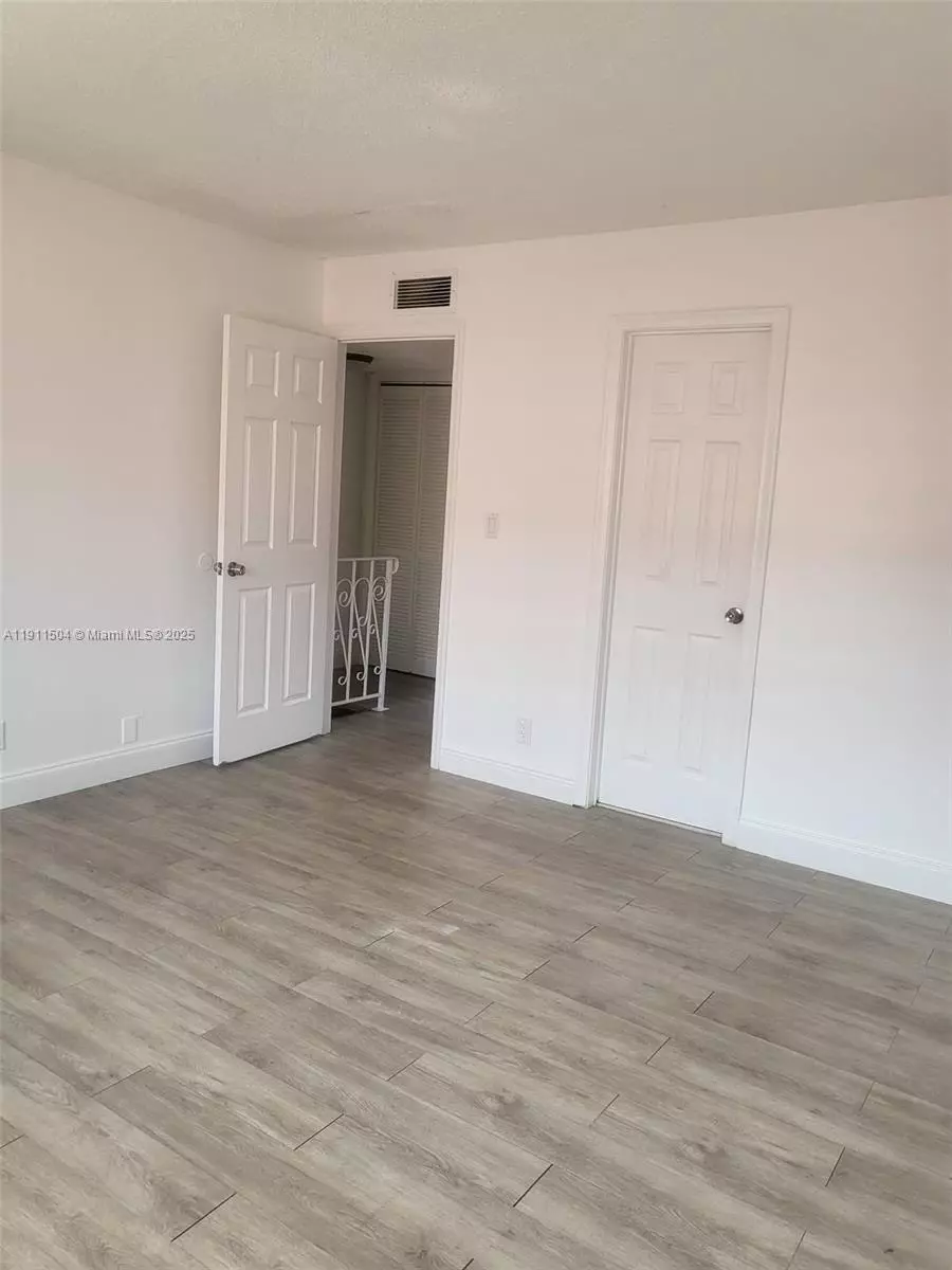 Lauderhill, FL 33313,Address not disclosed